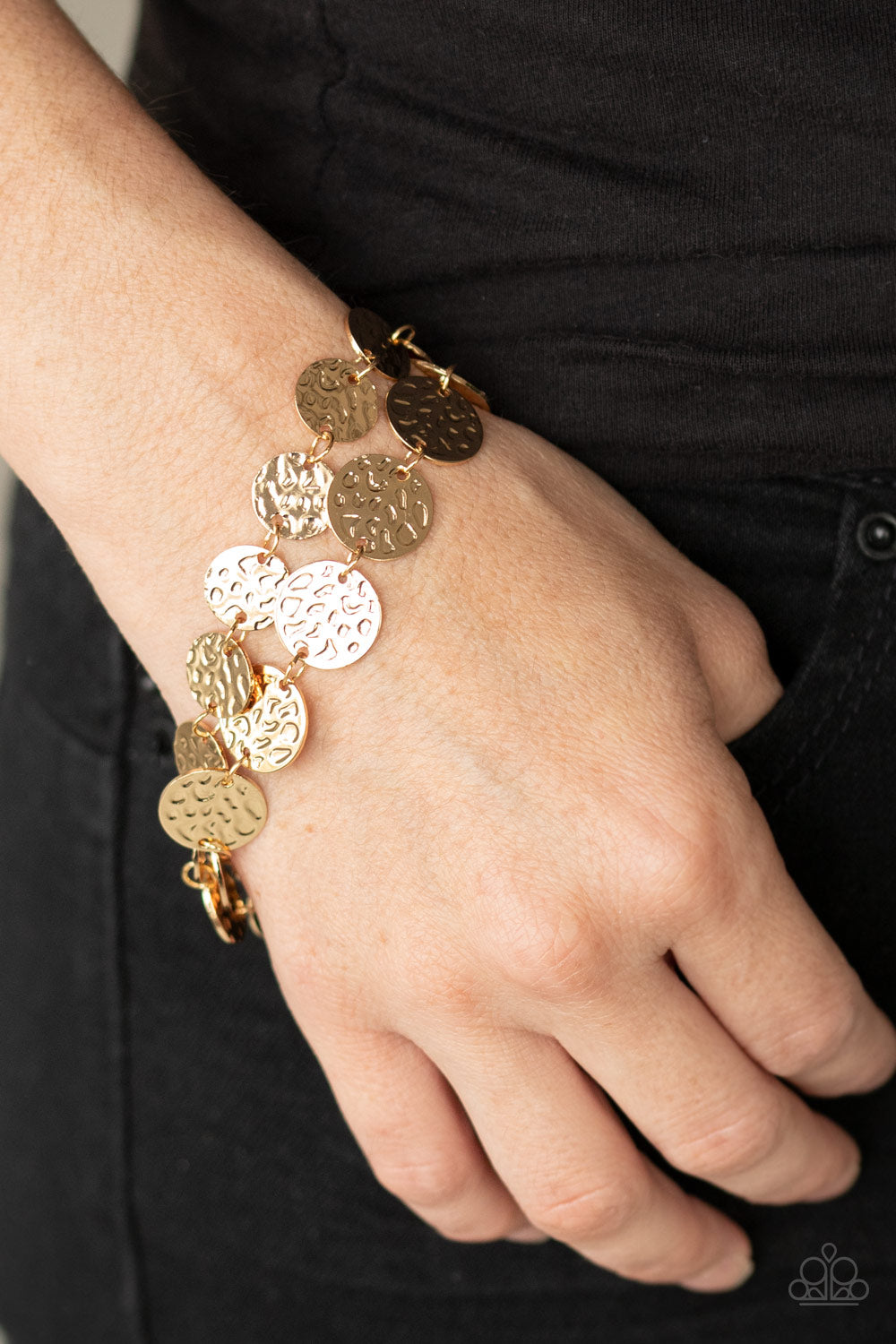 Rooted To The SPOTLIGHT - Gold - HTO Bling